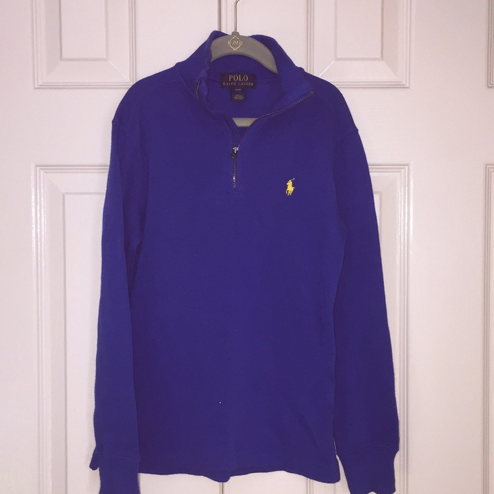 Pull over sweater